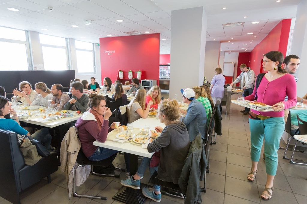 CAFETERIA LE DUNANT Crous de ClermontFerrand